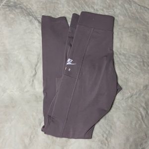 Lavender Nike Air Leggings w/ pockets